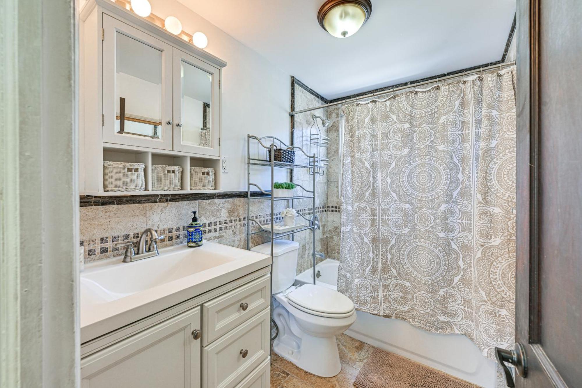 Charming Valley Stream Home 24 Mi To Central Park Extérieur photo