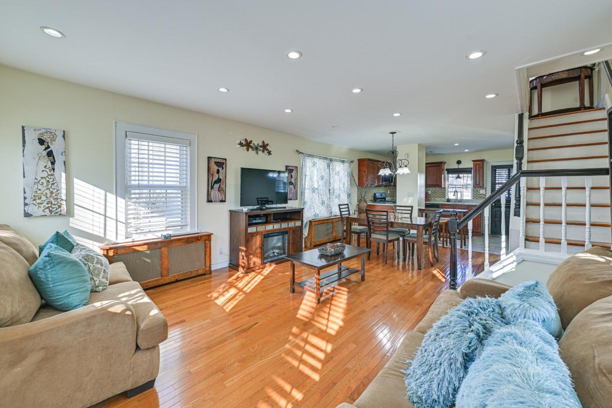 Charming Valley Stream Home 24 Mi To Central Park Extérieur photo
