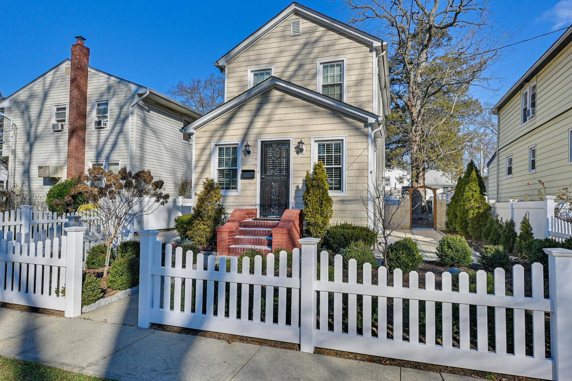 Charming Valley Stream Home 24 Mi To Central Park Extérieur photo